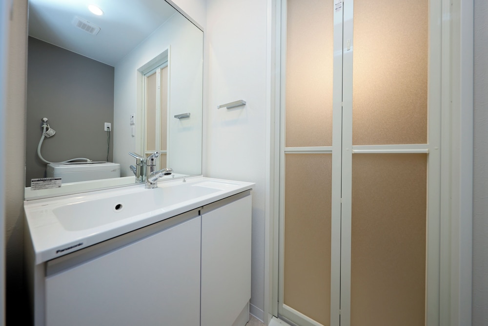 2名収容 禁煙 バスルーム0 | LIVION V 幡ヶ谷 by Tranova