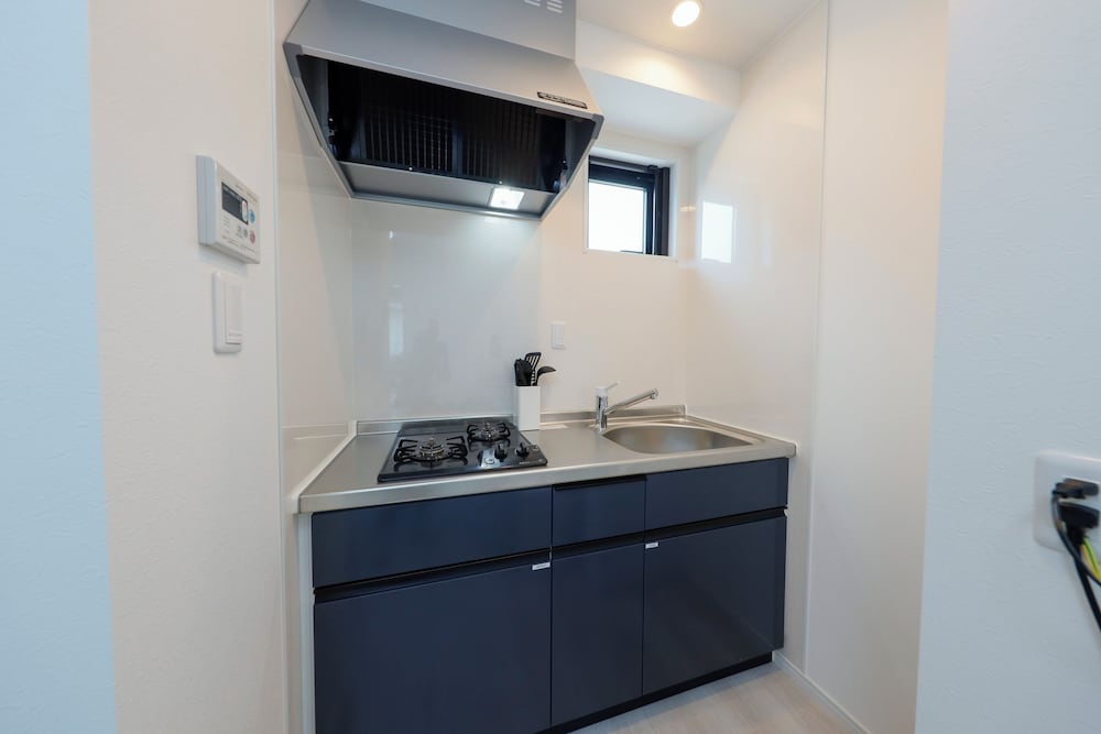 2名収容 禁煙 専用キッチン1 | LIVION V 幡ヶ谷 by Tranova