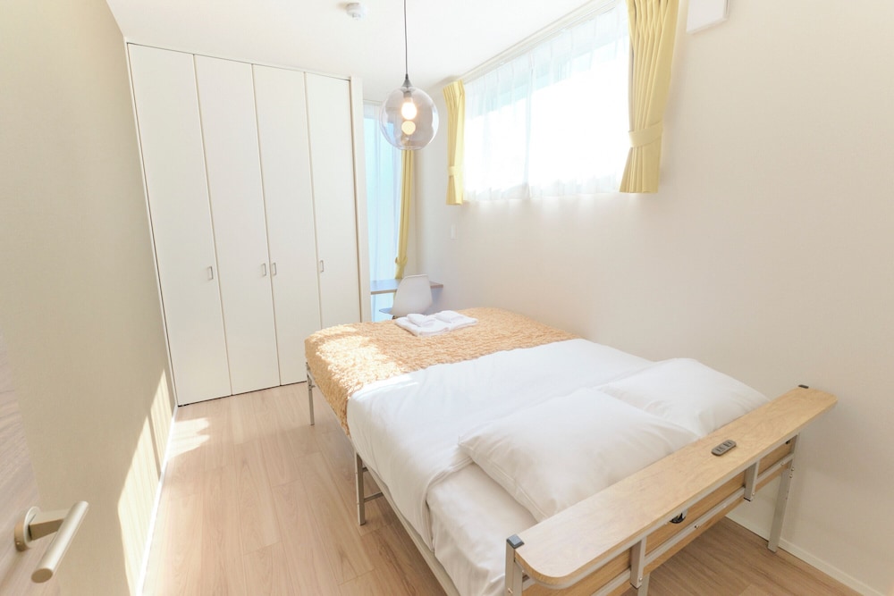 Bタイプ (5名収容) 禁煙 客室10 | エブリネット新宿 II by Tranova