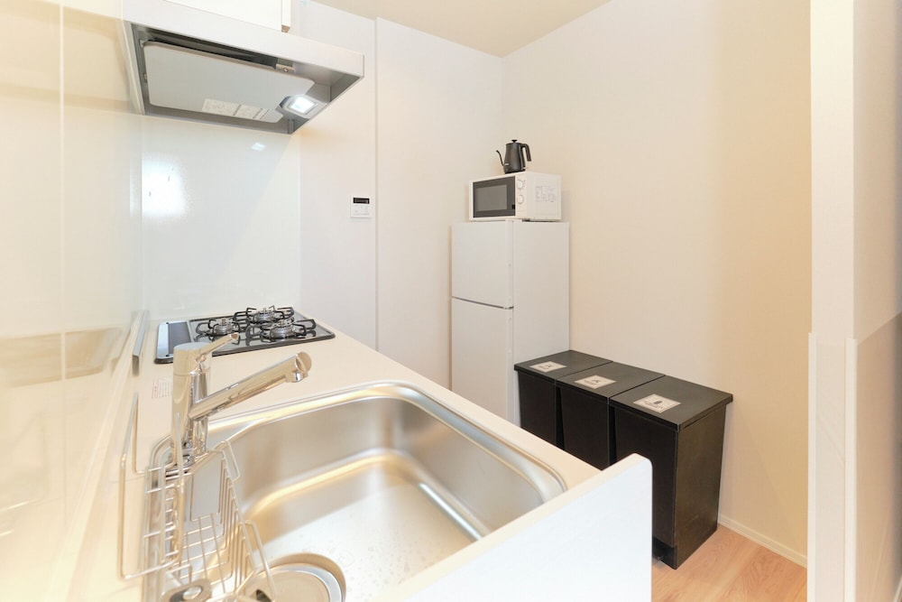 Bタイプ (5名収容) 禁煙 専用キッチン1 | エブリネット新宿 II by Tranova