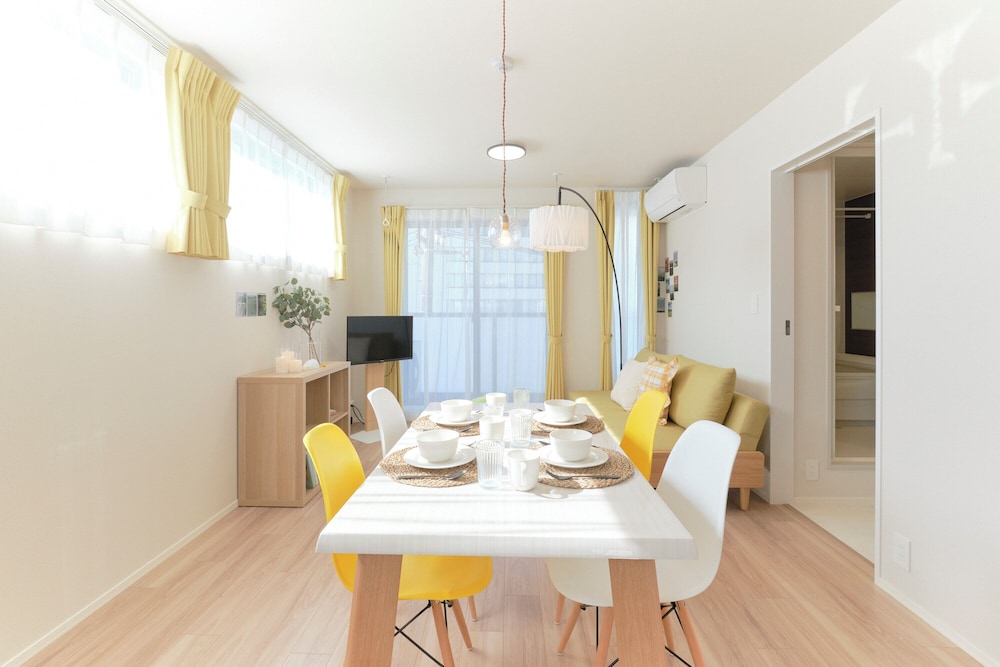 Bタイプ (5名収容) 禁煙 客室7 | エブリネット新宿 II by Tranova