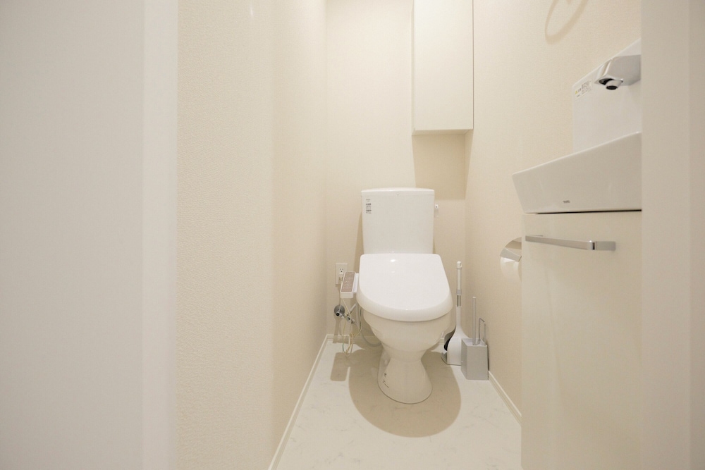 101/Non-smoking/6ppl 客室の設備とサービス0 | エブリネット新宿 II by Tranova