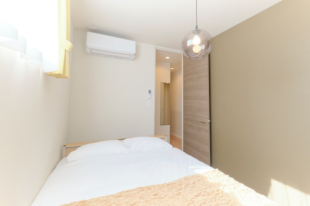 Bタイプ (5名収容) 禁煙 客室16 | エブリネット新宿 II by Tranova