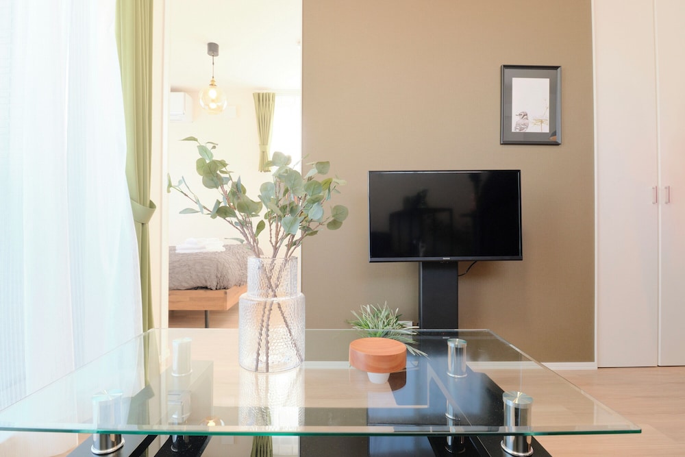 Aタイプ (6名収容) 禁煙 リビング エリア0 | エブリネット新宿 II by Tranova