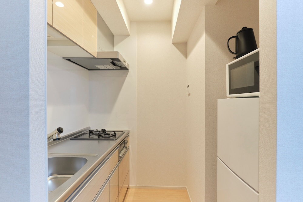 C (7名収容) 禁煙 専用キッチン1 | J-ARC 曙橋 by Tranova