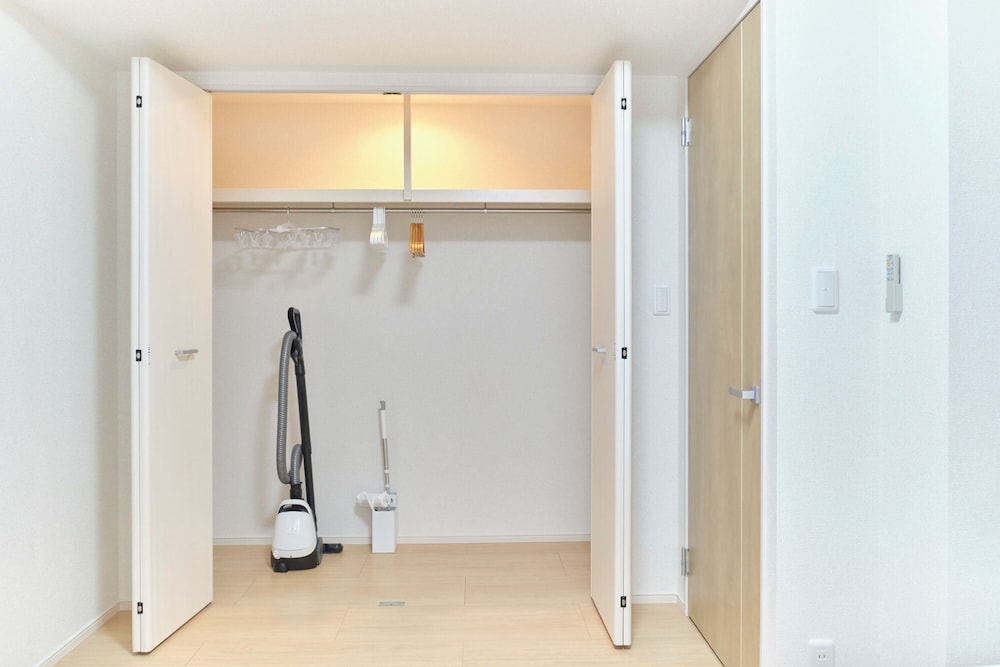 C (7名収容) 禁煙 客室1 | J-ARC 曙橋 by Tranova