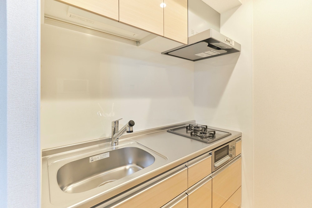 C (7名収容) 禁煙 専用キッチン2 | J-ARC 曙橋 by Tranova