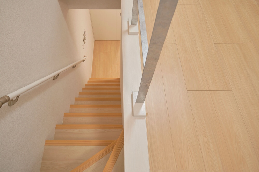 A (6名収容) 禁煙 リビング エリア4 | J-ARC 曙橋 by Tranova