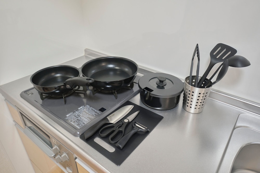 102/Non-smoking/6ppl 専用キッチン0 | J-ARC 曙橋 by Tranova