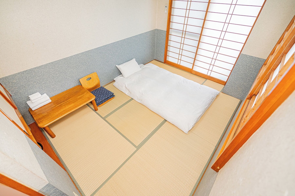 エコノミー ツインルーム 禁煙 マウンテンビュー 客室1 | 富士見の宿