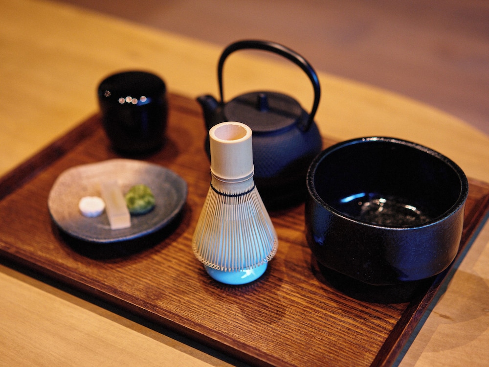 [月見] 2階建て京町家スイート 2ベッドルーム 露天風呂付 禁煙 リビング エリア0 | Kyoto Machiya 鴨川ガーデンズ