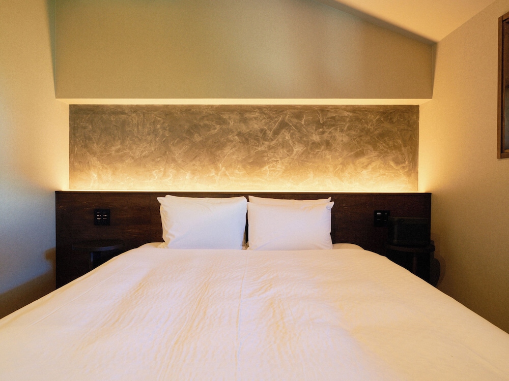 [月見] 2階建て京町家スイート 2ベッドルーム 露天風呂付 禁煙 客室2 | Kyoto Machiya 鴨川ガーデンズ