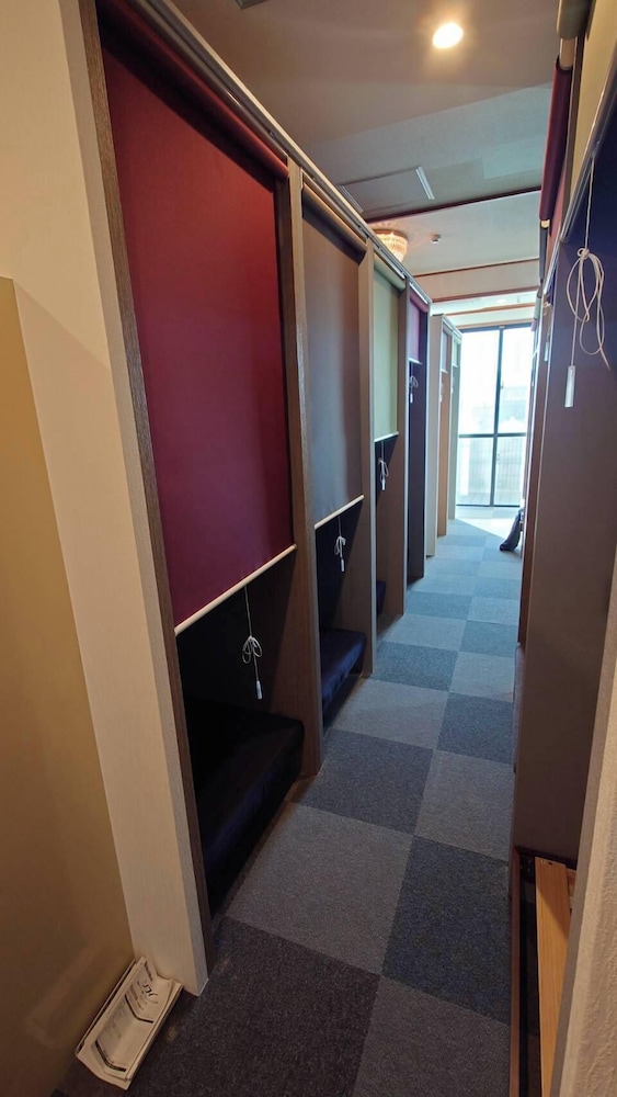 エコノミー ツインルーム 客室2 | ゲストハウスブルーオーシャン那覇