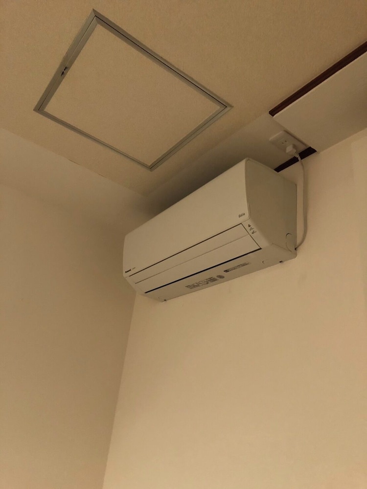 エコノミー 4 人部屋 ベッド (複数台) 客室2 | ゲストハウスブルーオーシャン那覇