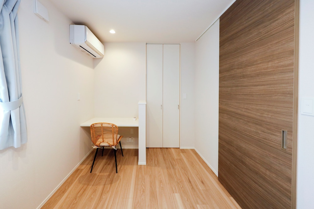 room2/8名収容 禁煙 | パシフィックコースト江ノ島 by Tranova