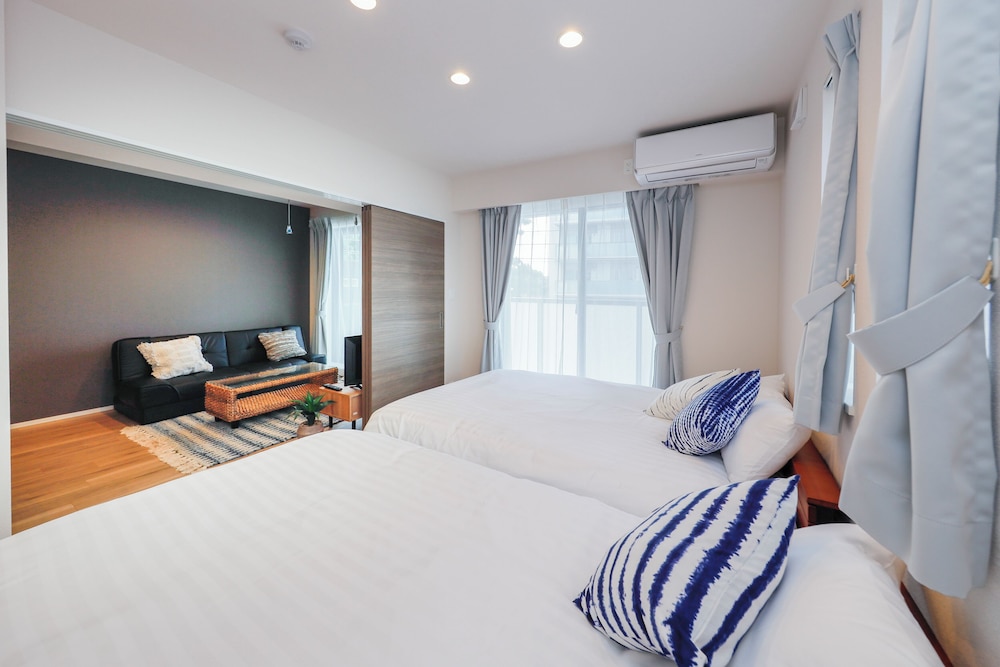 room2/8名収容 禁煙 客室1 | パシフィックコースト江ノ島 by Tranova