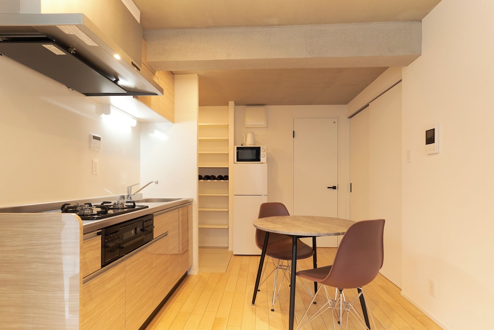 F (3p) 禁煙 リビング エリア7 | フロンティアコンフォート北池袋 by Tranova