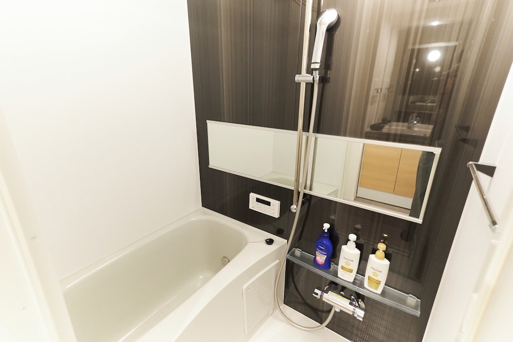 A (3p) 禁煙 バスルーム1 | フロンティアコンフォート北池袋 by Tranova