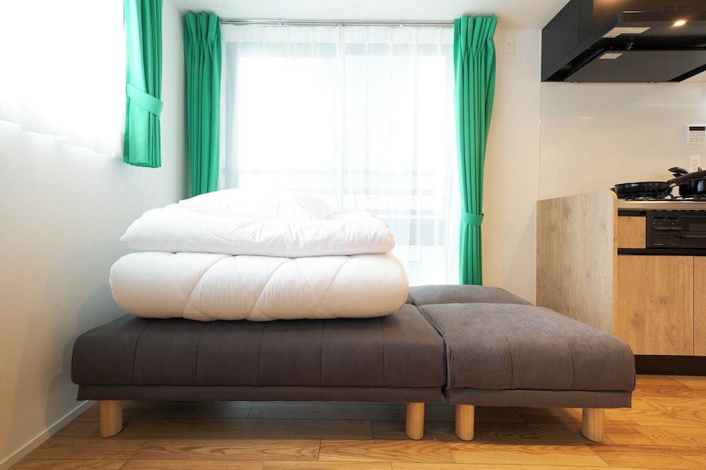 D (5p) 禁煙 リビング エリア2 | フロンティアコンフォート北池袋 by Tranova