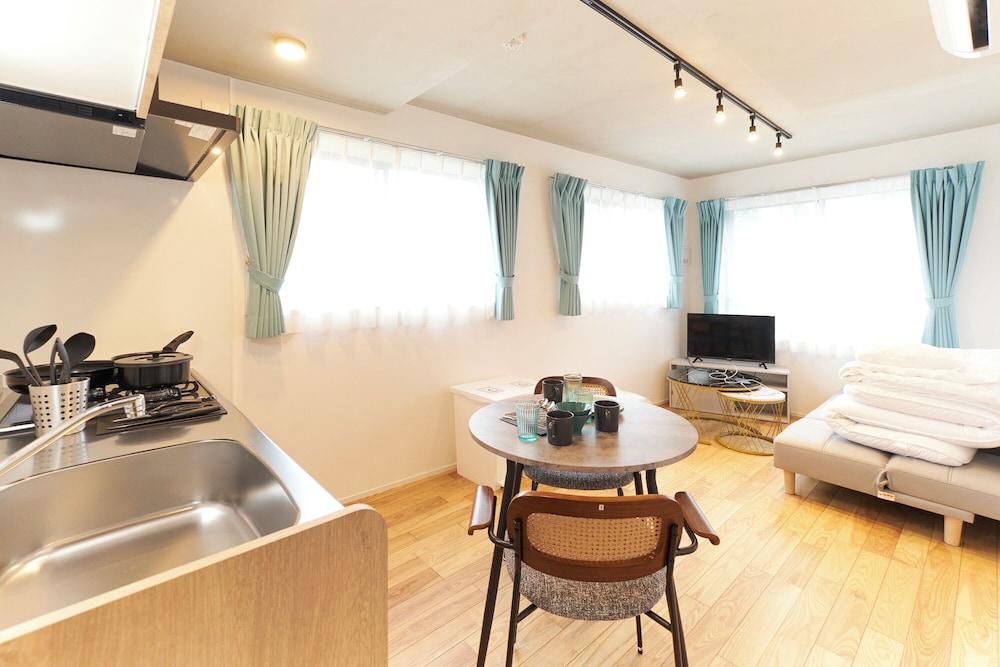 A (3p) 禁煙 リビング エリア2 | フロンティアコンフォート北池袋 by Tranova