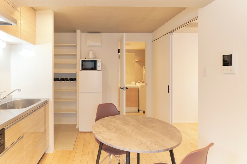 F (3p) 禁煙 リビング エリア6 | フロンティアコンフォート北池袋 by Tranova