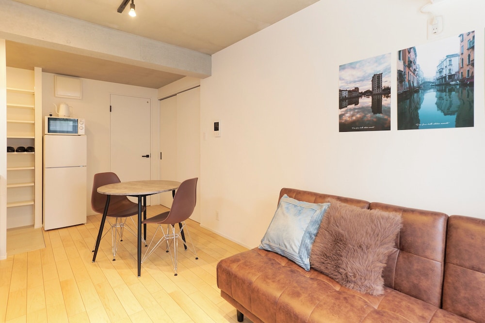 F (3p) 禁煙 リビング エリア0 | フロンティアコンフォート北池袋 by Tranova