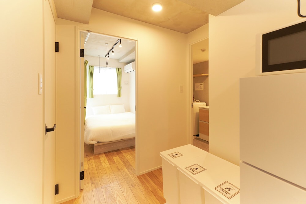 C (5p) 禁煙 リビング エリア3 | フロンティアコンフォート北池袋 by Tranova