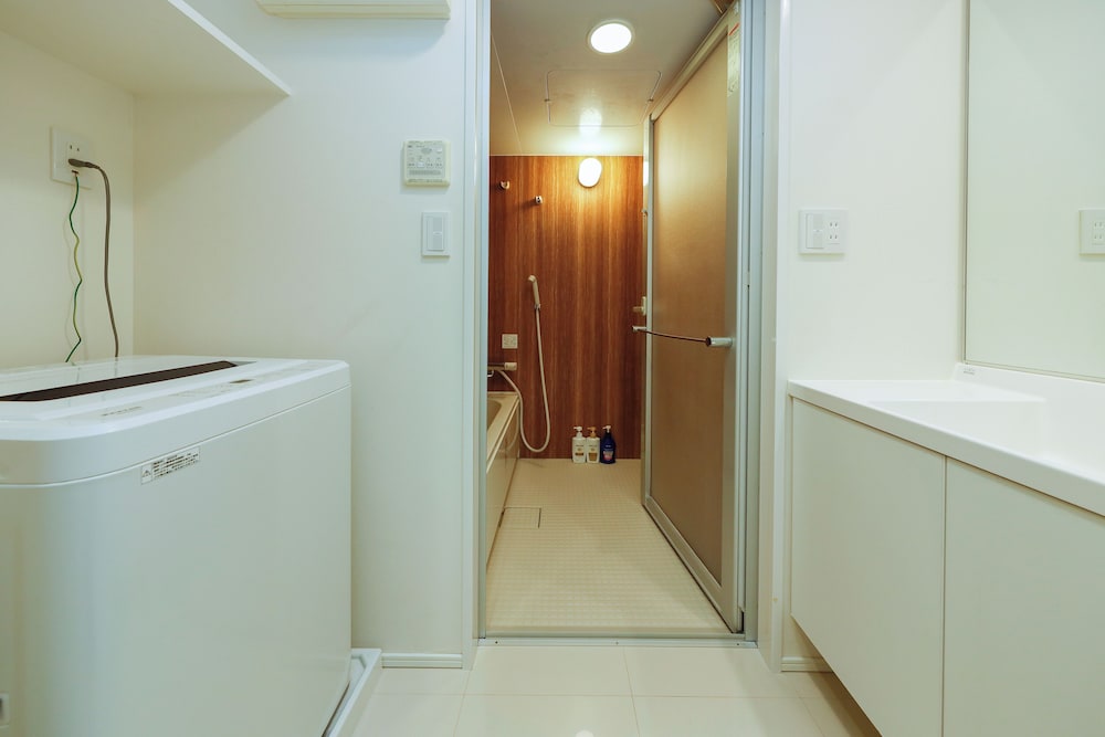 4名収容, 201 禁煙 バスルーム3 | Grand Duo Shirokane by Tranova