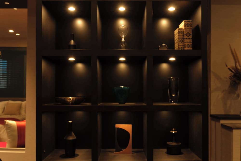 6名収容, 202 禁煙 リビング エリア4 | プレシオジテ茅ヶ崎 by Tranova