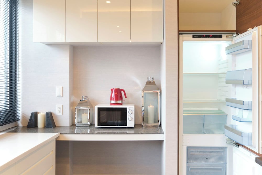 6名収容, 202 禁煙 専用キッチン16 | プレシオジテ茅ヶ崎 by Tranova