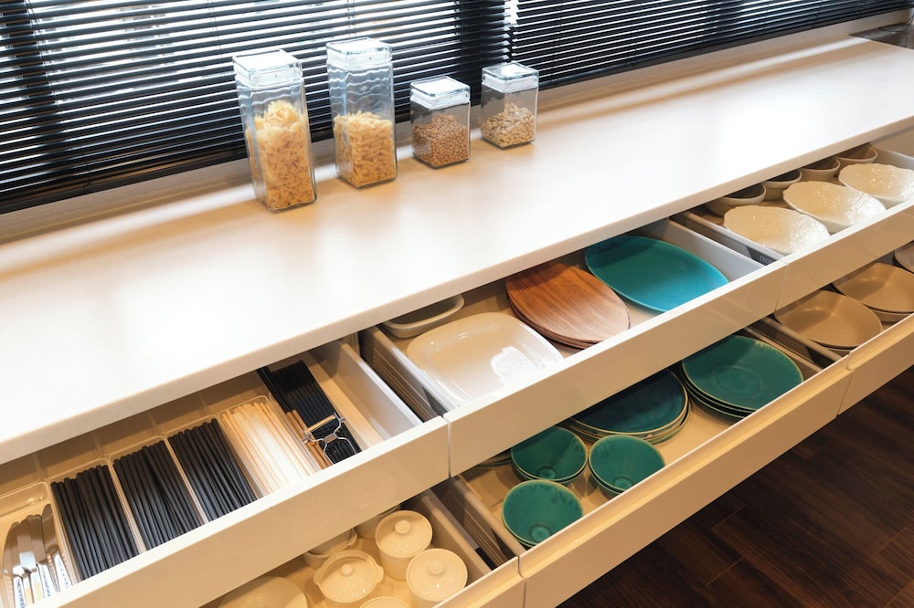 6名収容, 202 禁煙 専用キッチン11 | プレシオジテ茅ヶ崎 by Tranova