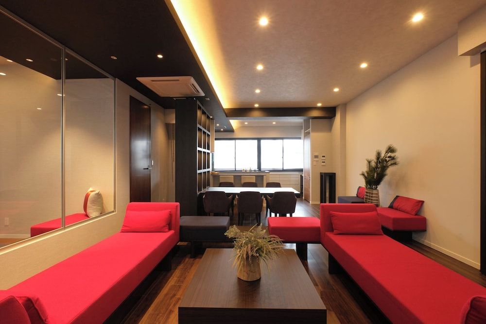 6名収容, 202 禁煙 リビング エリア0 | プレシオジテ茅ヶ崎 by Tranova