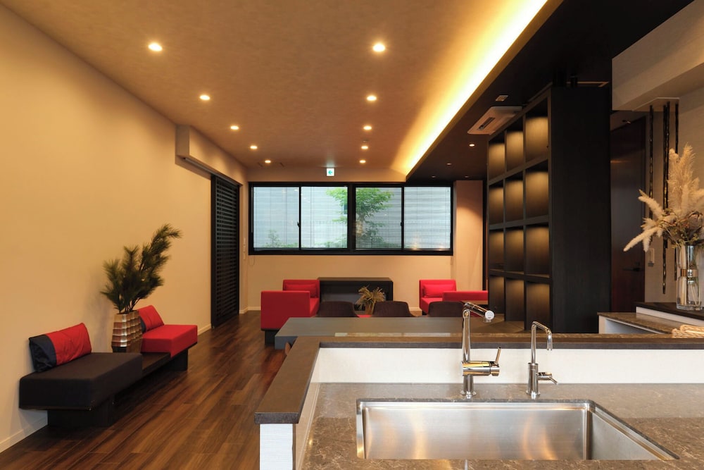 6名収容, 202 禁煙 専用キッチン10 | プレシオジテ茅ヶ崎 by Tranova