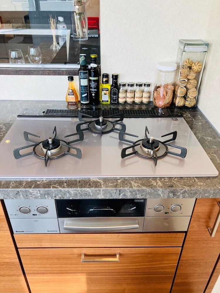 6名収容, 202 禁煙 専用キッチン5 | プレシオジテ茅ヶ崎 by Tranova