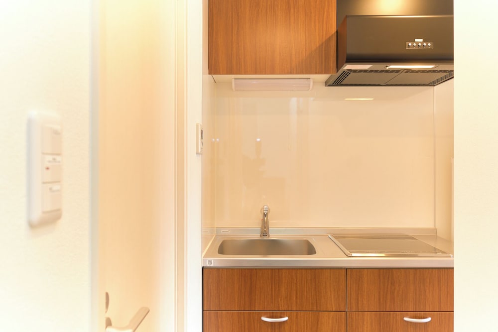 B (2名収容) 禁煙 専用キッチン3 | Le Cocon Nakarokugo by Tranova