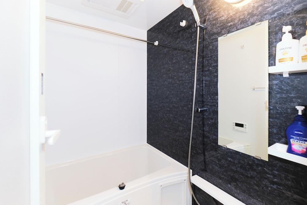 5名収容 禁煙 バスルーム1 | Metro Gate Morishita