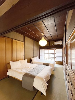 Hayase House