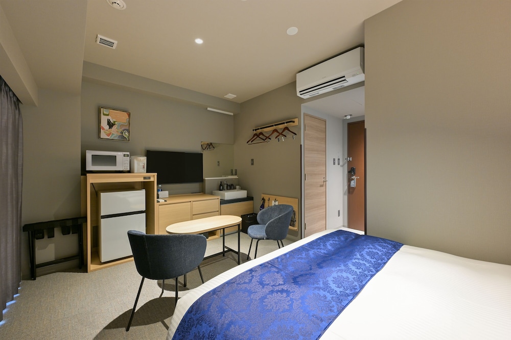 コンフォート ダブルルーム 禁煙 客室1 | HOTEL R9 Premium 市川駅前