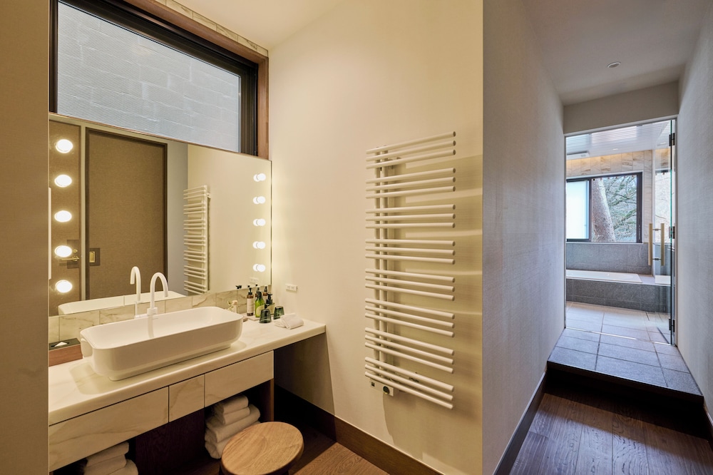 ラグジュアリー ヴィラ リバービュー バスルーム3 | GLAMDAY STYLE HOTEL SUITE 川ノ音