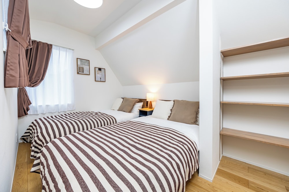 ファミリー ハウス 客室21 | Modern Japan 東京浅草 east