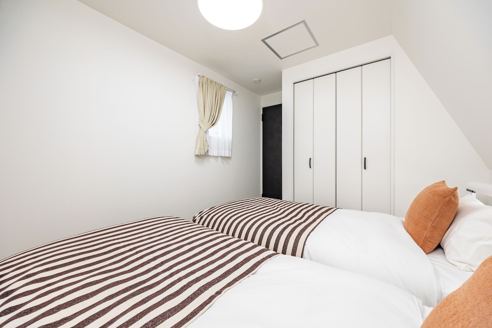 ファミリー ハウス 客室30 | Modern Japan 東京浅草 east