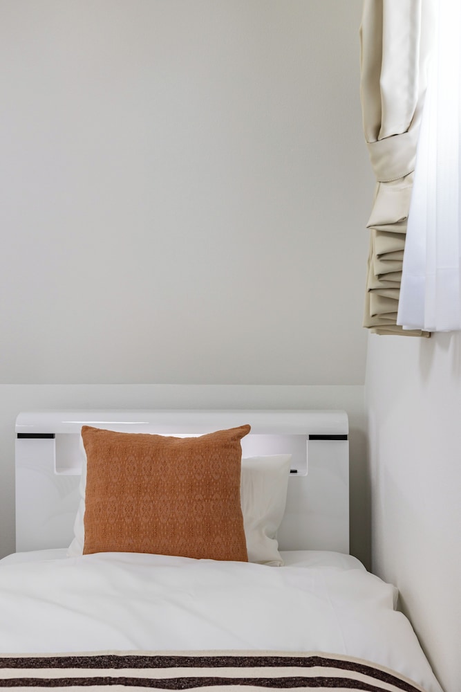 ファミリー ハウス 客室22 | Modern Japan 東京浅草 east