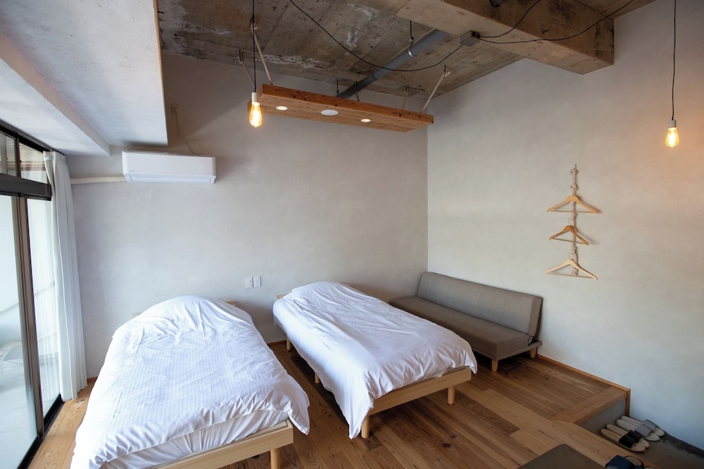 スーペリア ツインルーム 禁煙 共用バスルーム 客室3 | Cabin