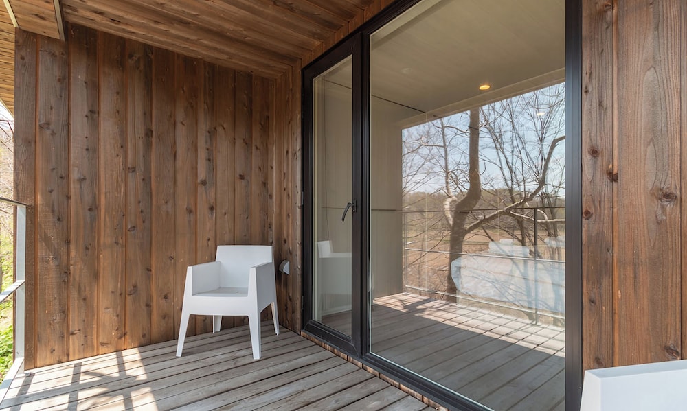 ハウス 4 ベッドルーム バルコニー3 | Escarpment House by H2 Life