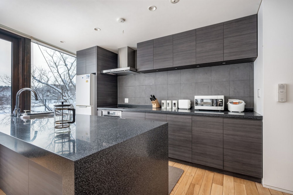 ハウス 4 ベッドルーム 専用キッチン1 | Escarpment House by H2 Life