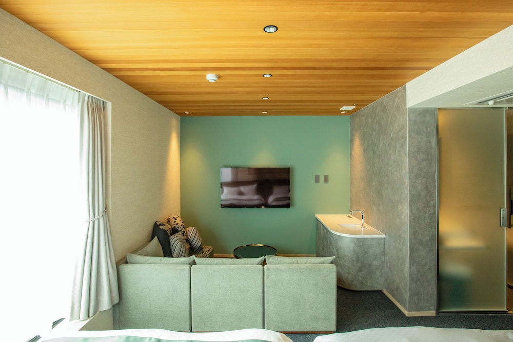 Tori-no-ma 客室3 | gallery hotel KAGUYA