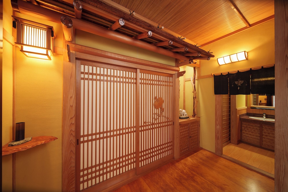 ルーム 禁煙 客室8 | Yufuin Geihinkan Torigoebettei