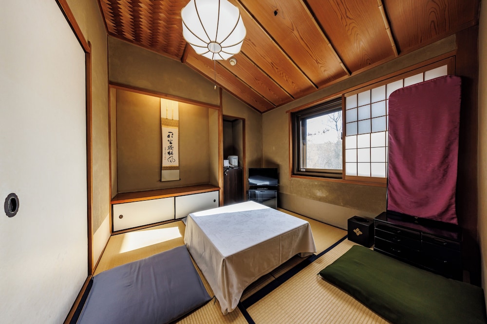 スーペリア ルーム 客室4 | 四季亭