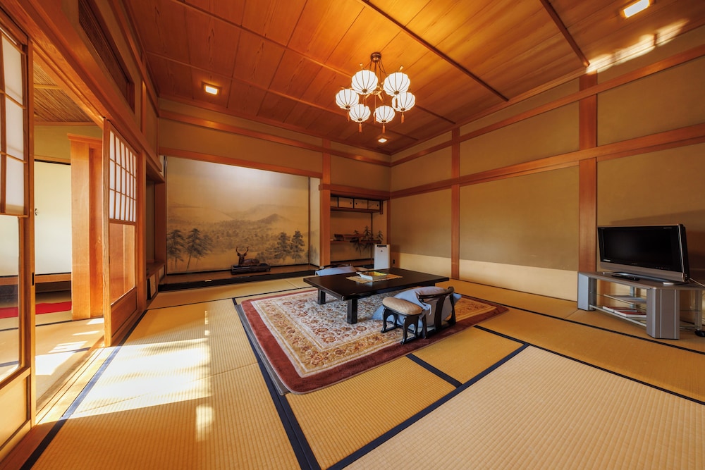 スーペリア ルーム 客室3 | 四季亭