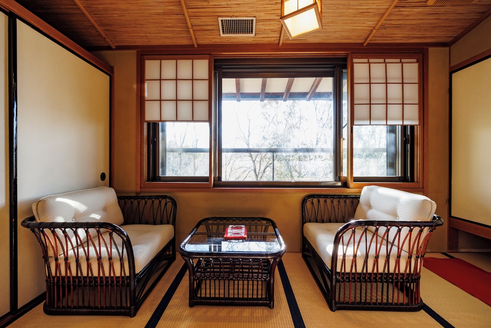 スーペリア ルーム 客室1 | 四季亭